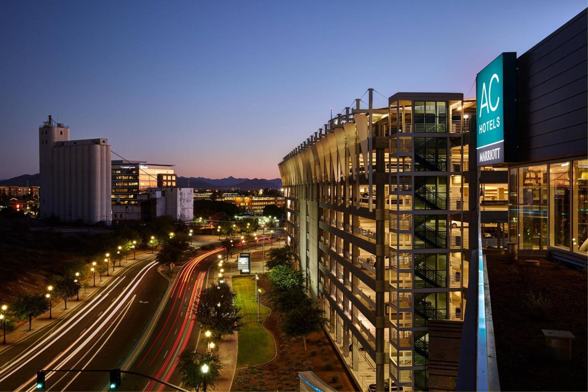 Ac Hotel By Marriott Phoenix Tempe/Downtown Dış mekan fotoğraf